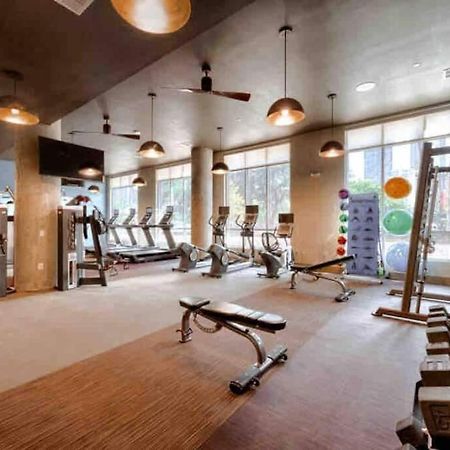 Апартаменты Downtown Living 1Br W/ Free Parking Garage Хьюстон Экстерьер фото