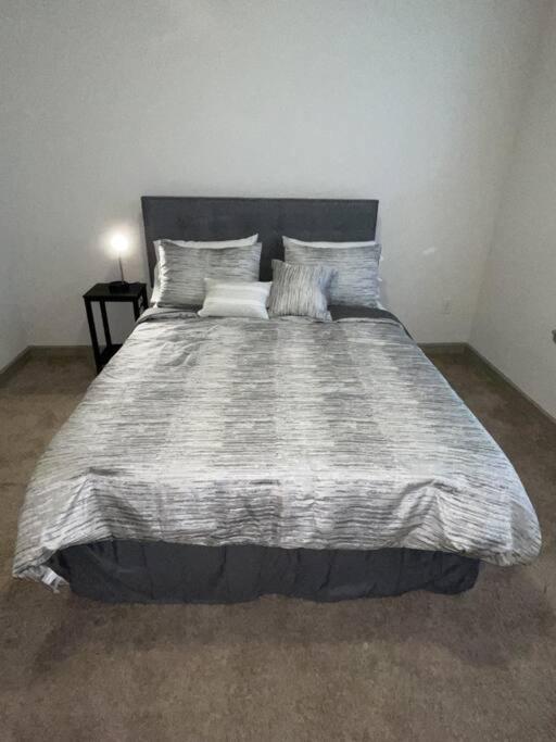 Апартаменты Downtown Living 1Br W/ Free Parking Garage Хьюстон Экстерьер фото
