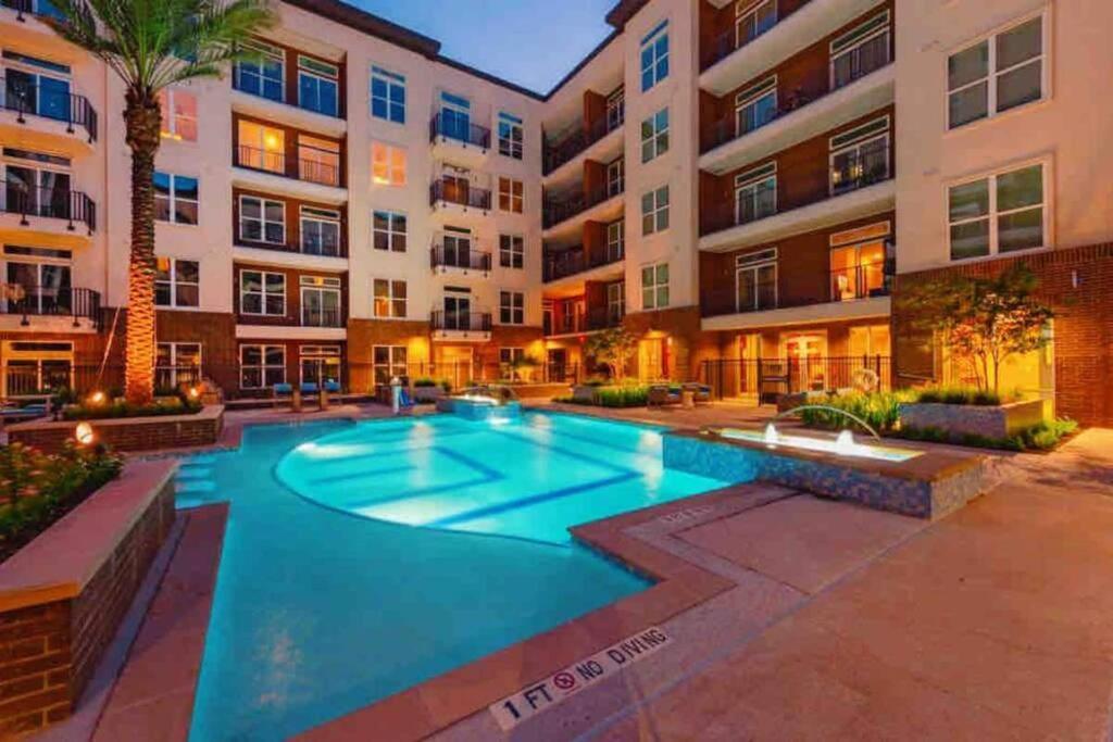 Апартаменты Downtown Living 1Br W/ Free Parking Garage Хьюстон Экстерьер фото